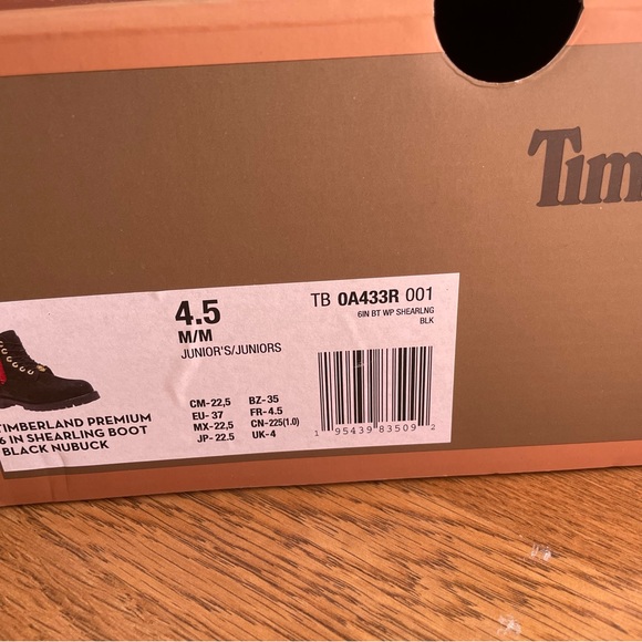 Timberlands - Picture 3 of 6